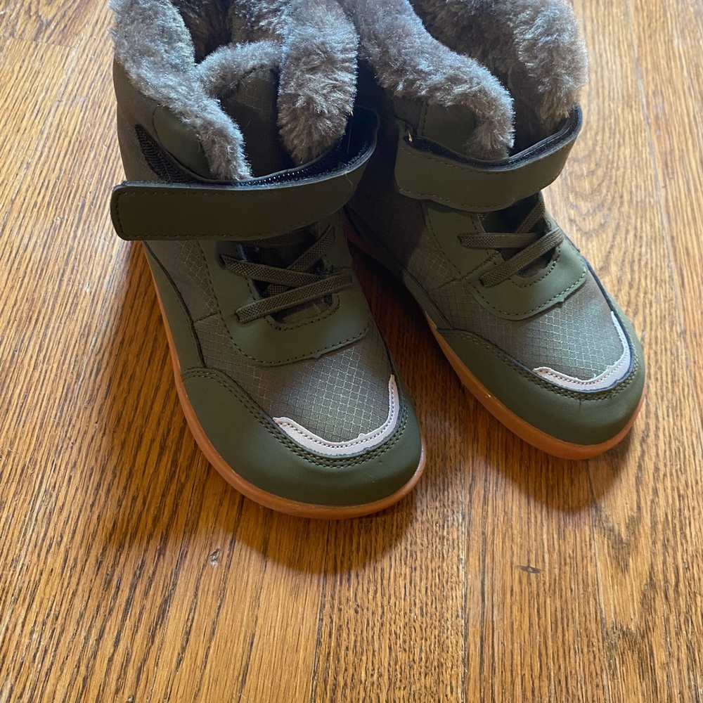 Kids Green Winter Boots